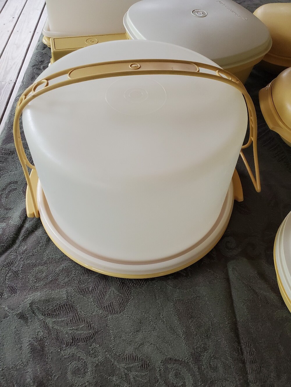 Tupperware - Picture 6 of 9